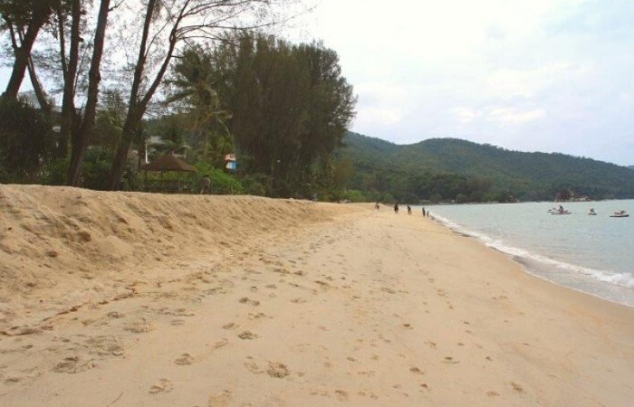 Batu Ferringhi Beach Area Penang - Major Tourist attraction - Penang ...