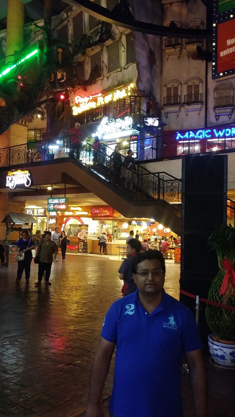 First World Hotel Lobby Area