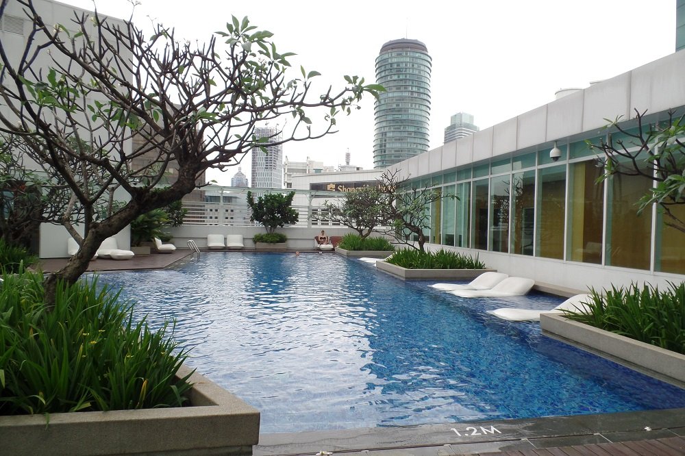 oasis suites 1