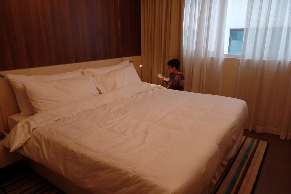 oasis suites 8