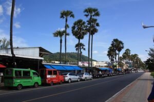 Best Things to Do in Phuket Thailand 15 karon beach1