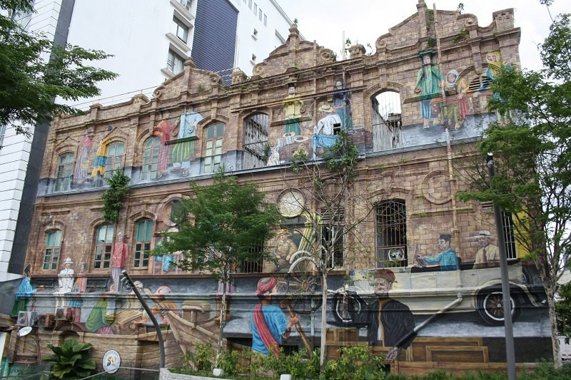 wall mural in central market area