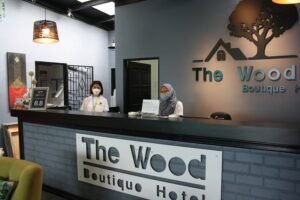 wood hotel muar