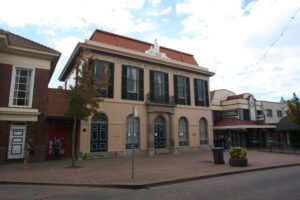 historical building in new england highway
