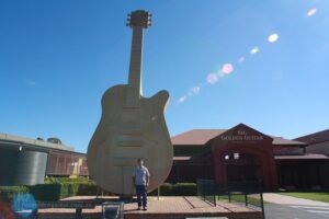 The big guitar tamworth nsw